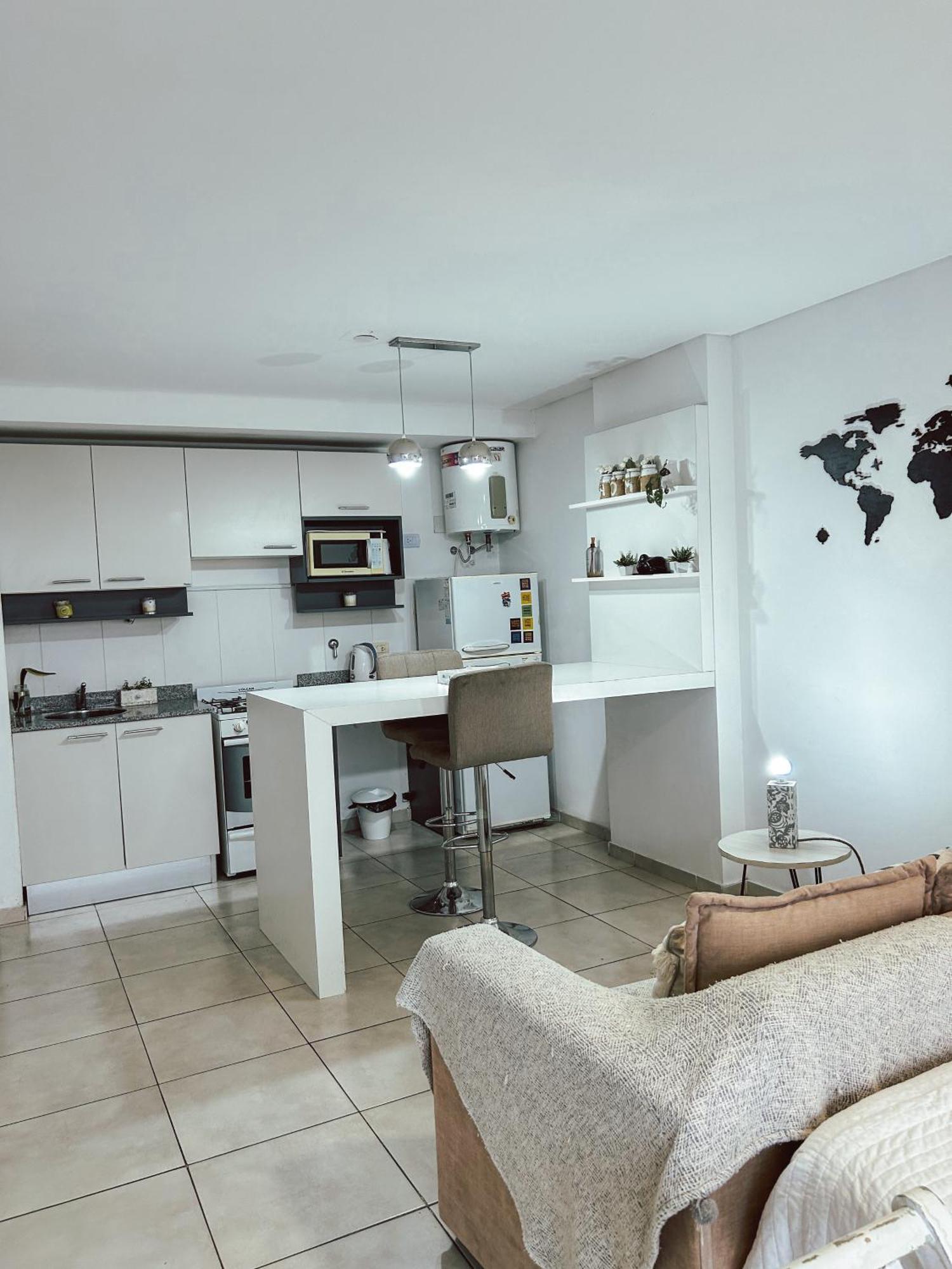 Apartment Monoambiente En Edificio De Categoria *